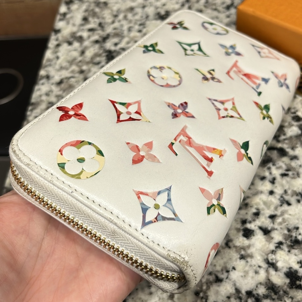 Louis Vuitton Coussin Wallet w/box & dustbag COA included - Picture 5 of 13